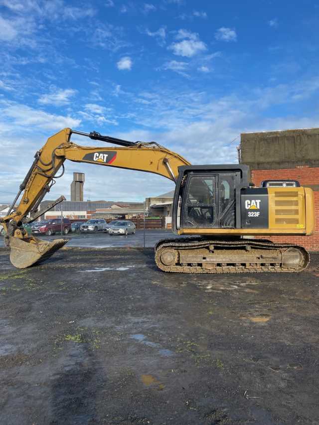 Used 2017 CAT 323FL Excavator - U5133