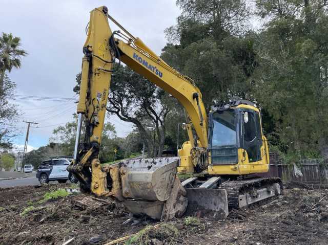 Used 2021 Komatsu PC138-8 Excavator - FSOB13