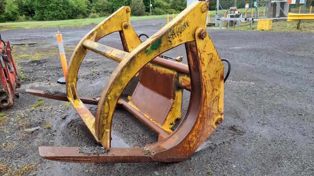 Used Volvo L90H Wheel Loader Attachments